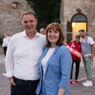 Andi Babler mit Silvia Drechsler bei der Herz + Hirn Tour in Perchtoldsdorf