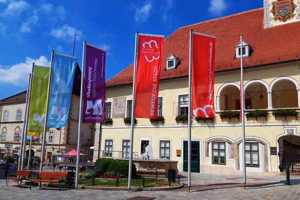 Mödlinger Rathaus am Schrannenplatz