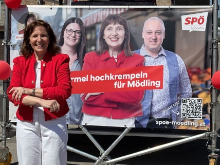 Bürgermeisterin Silvia Drechsler bei der großen Feier am 1. Mai